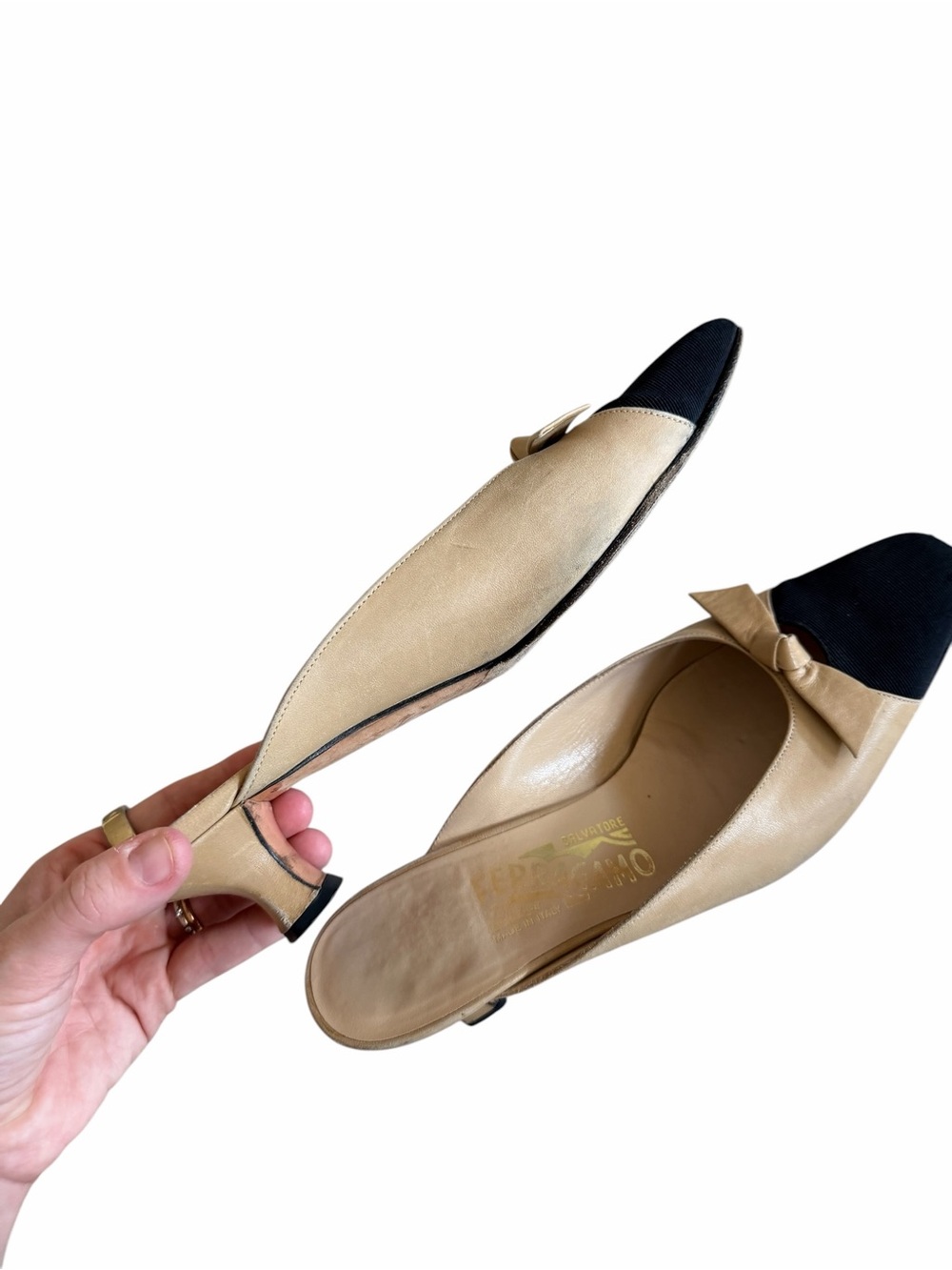 Salvatore Ferragamo Vintage Classic Two-Tone Bow Mules Black & Tan Women’s Heels - Picture 11 of 12